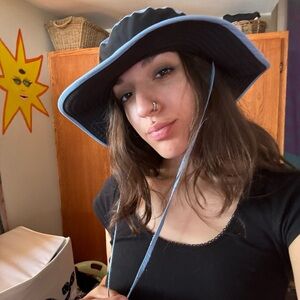 Columbia sportswear hat